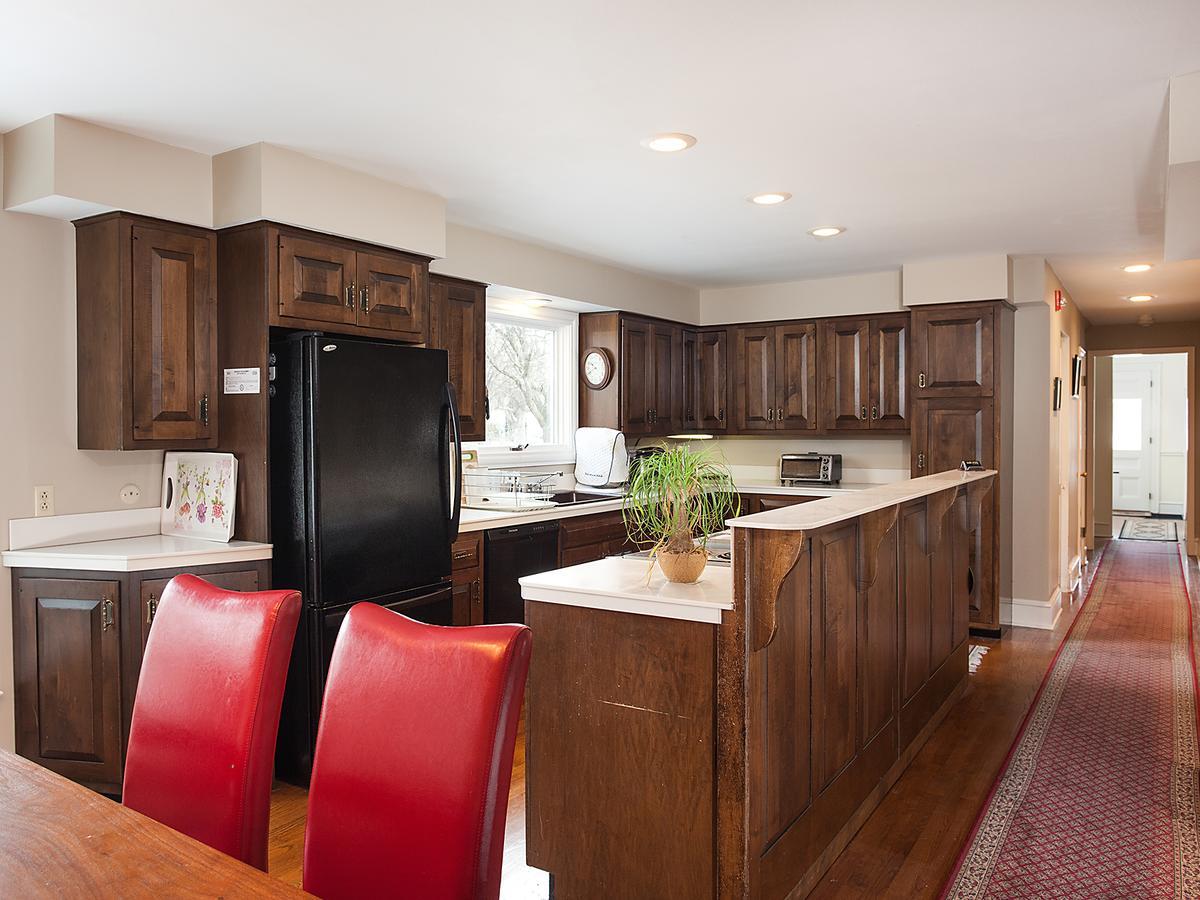Park House Bed & Breakfast Johnson City Екстериор снимка
